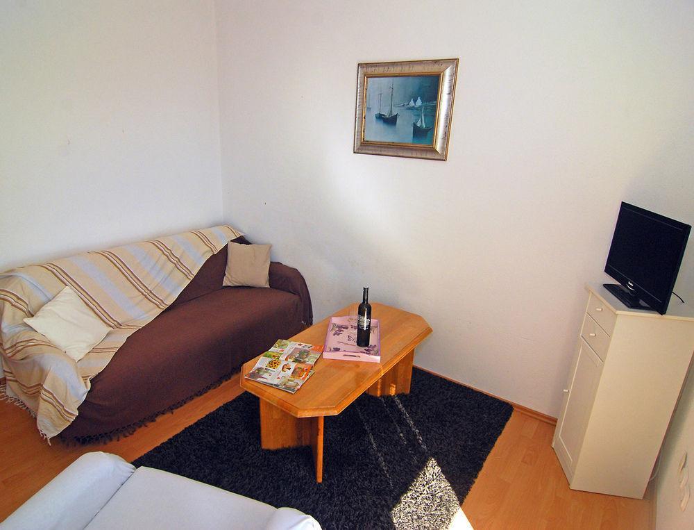 Apartments Kairos Trogir Buitenkant foto