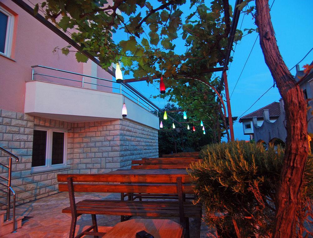 Apartments Kairos Trogir Buitenkant foto