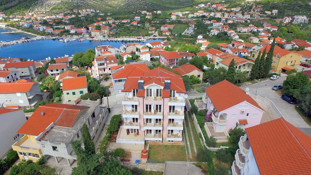 Apartments Kairos Trogir Buitenkant foto