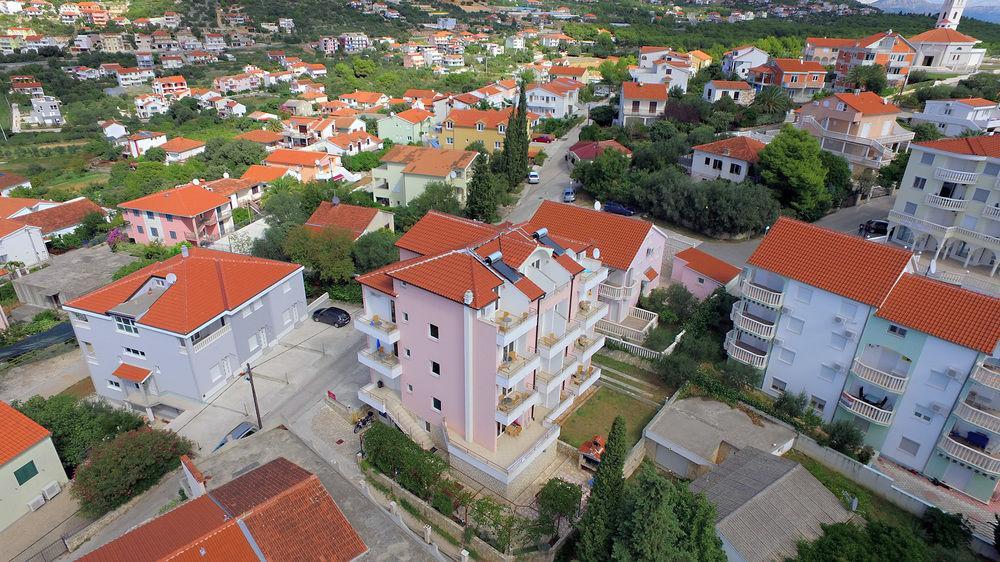 Apartments Kairos Trogir Buitenkant foto