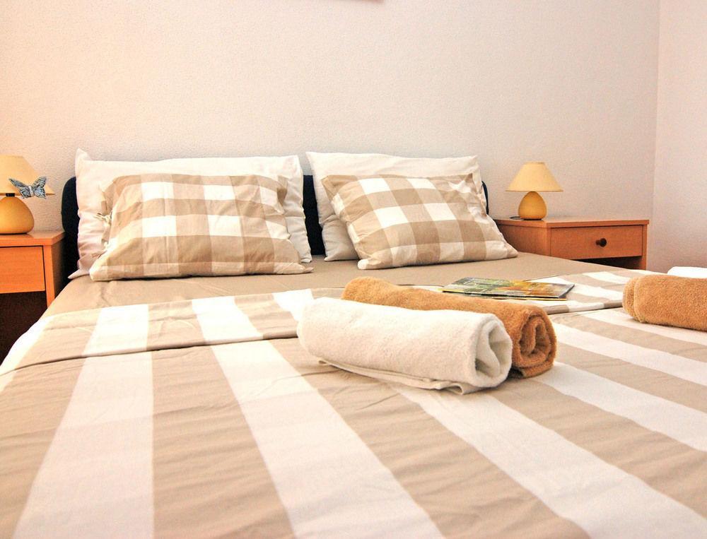 Apartments Kairos Trogir Buitenkant foto